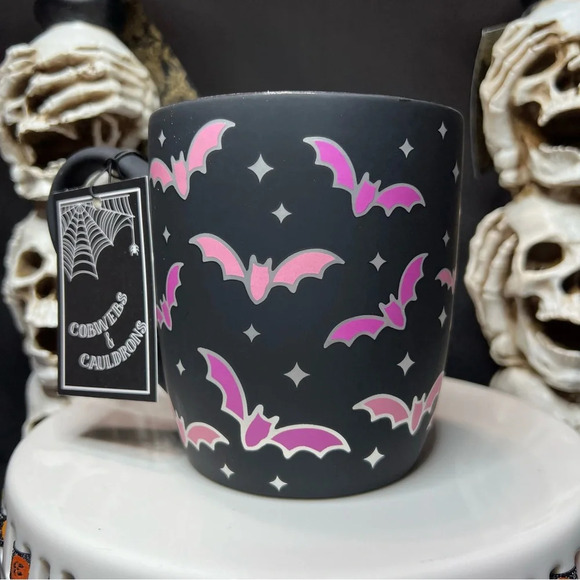 Cobwebs & Cauldrons Halloween Soft Touch Black - Pink & Silver Trim Bat Mug x2 - Picture 9 of 12